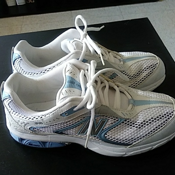 Sneaker - Picture 3 of 3